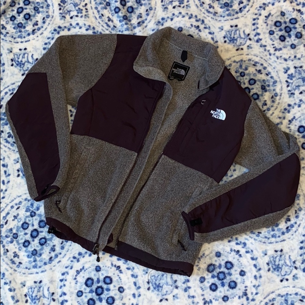 Dark grey/purple north face